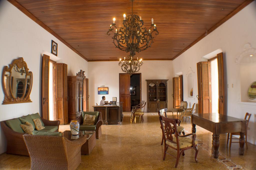 Hotel La Perla Leon Exterior photo