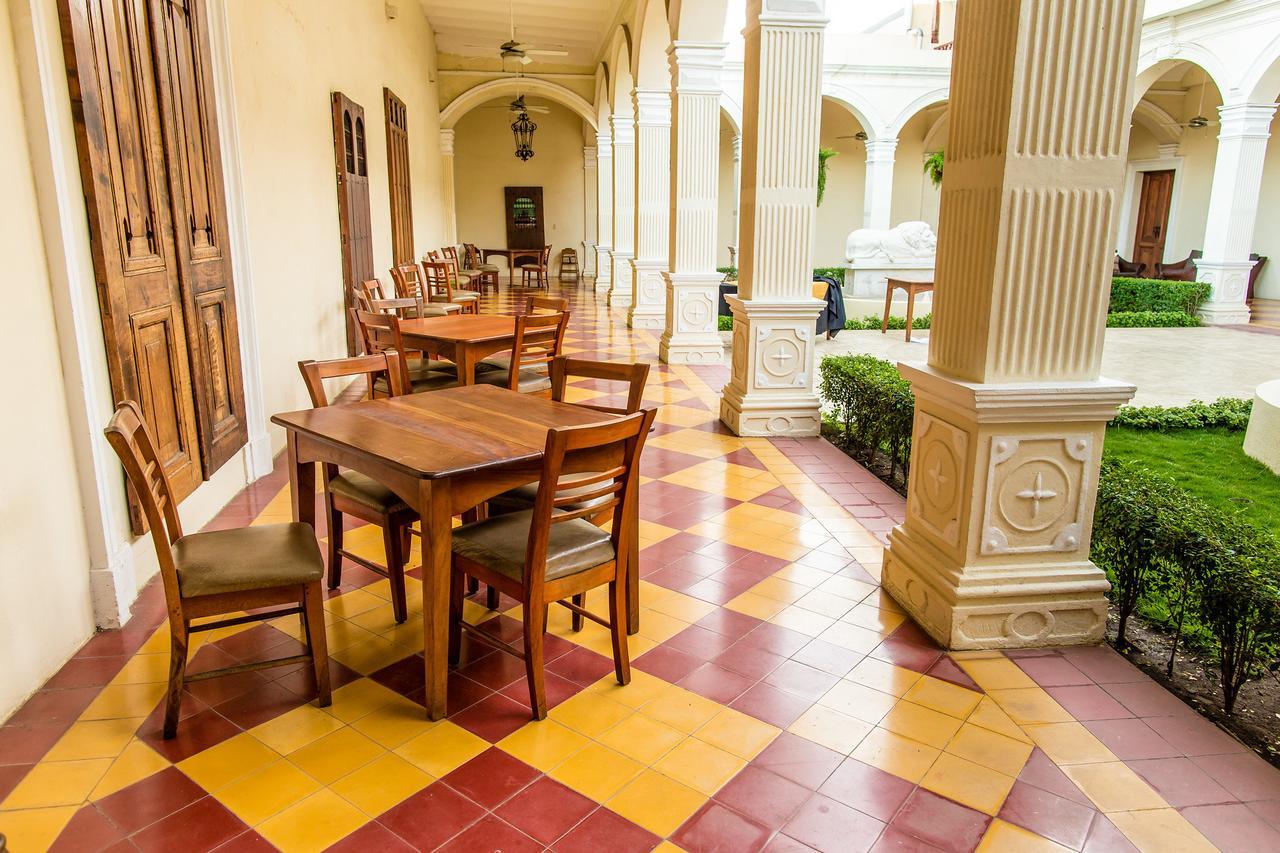Hotel La Perla Leon Exterior photo